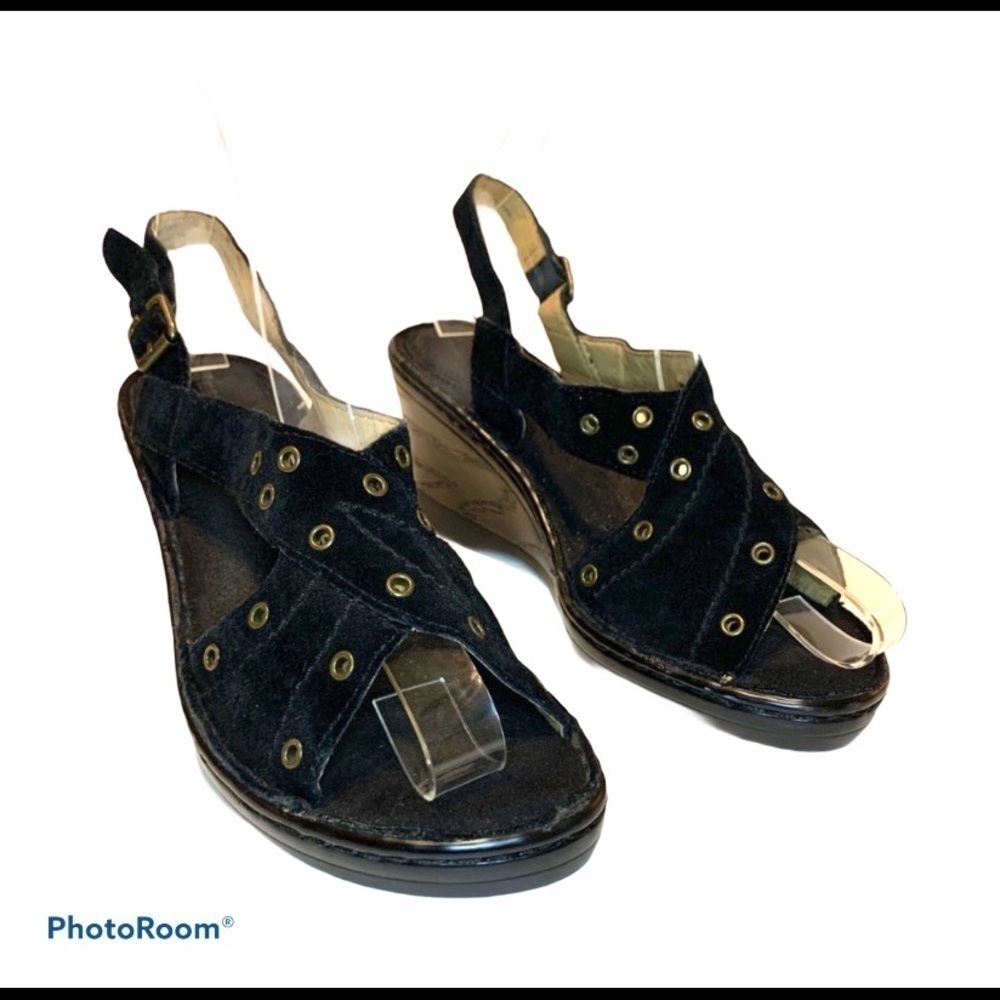 Naturalizer Raegan Black Suede & Grommet Wedge
